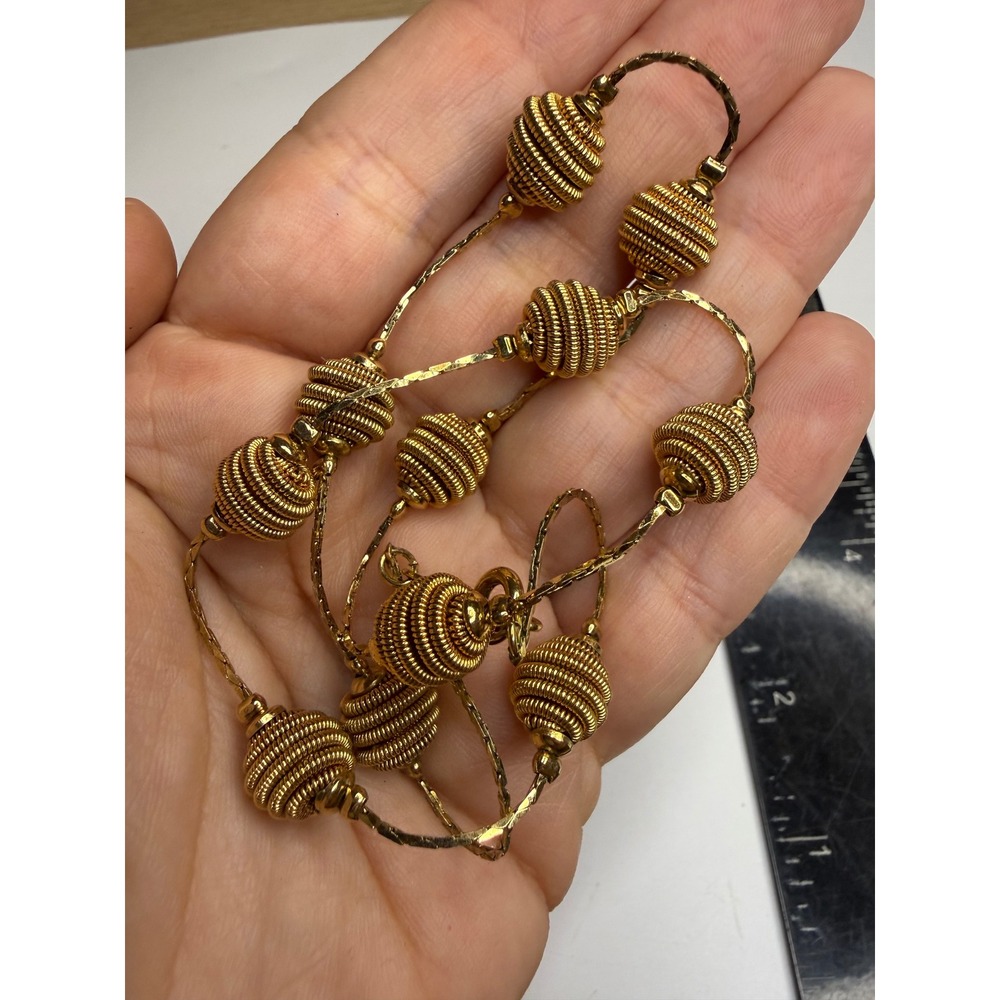 Trifari Gold Tone Ribbed Beehive Bead Station Necklace Vintage 17 Inch